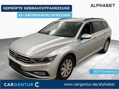 Gebraucht VW Passat Business 150 PS (110 kW) 2023 Scale silver Kombi