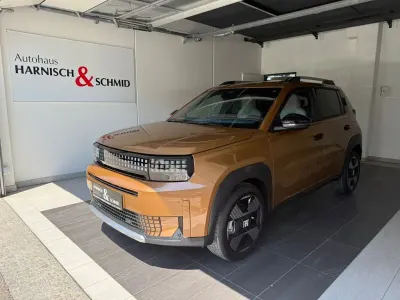 Gebraucht Fiat Grande Panda La Prima 101 PS (74 kW) 2026 Braun Kleinwagen