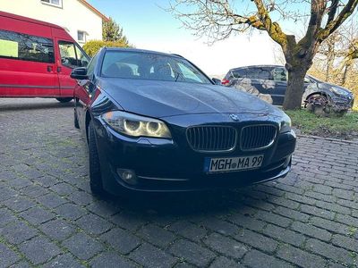 Usata BMW 530 Comfort Edition 258 CV (189 kW) 2012 Blu Station wagon