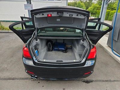 BMW 730