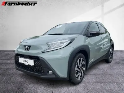 Gebraucht Toyota Aygo X Comfort 72 PS (52 kW) 2025 Grün SUV