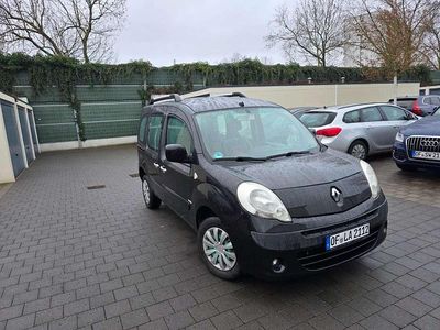 Gebraucht Renault Kangoo Happy Family 90 PS (66 kW) 2012 Van / Kleinbus