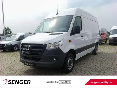 Gebraucht Mercedes Sprinter 170 PS (125 kW) 2023 Arktikweiß Van