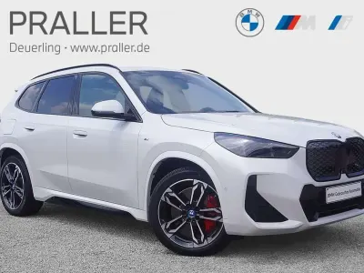 Gebraucht BMW iX1 M Sport 230 kW (313 PS) 2024 Mineralweiß SUV