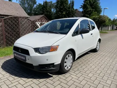 Gebraucht Mitsubishi Colt Basis 75 PS (55 kW) 2013 Weiß Kleinwagen