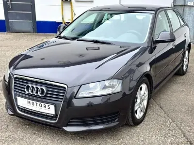 Gebraucht Audi A3 Attraction 125 PS (91 kW) 2010 Grau Kleinwagen