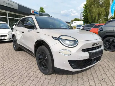 Neu Fiat 600 Sport 145 PS (106 kW) 2026 Cappuccino beige SUV