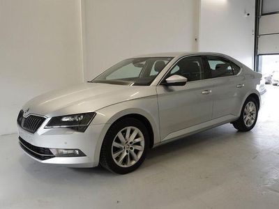 Gebraucht Skoda Superb Style 120 PS (88 kW) 2019 Silber Limousine