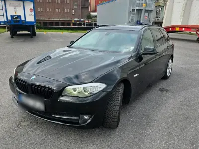 Gebraucht BMW 520 184 PS (135 kW) 2011 Schwarz Kombi