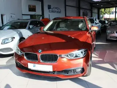 Gebraucht BMW 320 Advantage 250 PS (183 kW) 2017 Orange Kombi