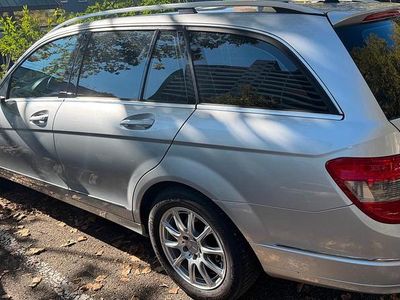 Gebraucht Mercedes C200 Avantgarde 136 PS (100 kW) 2008 Silber Kombi