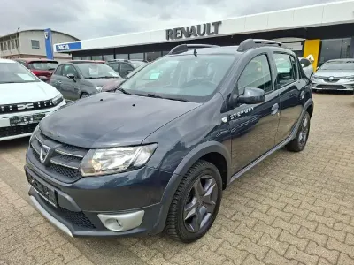 Gebraucht Dacia Sandero Prestige 90 PS (66 kW) 2016 Grau Limousine