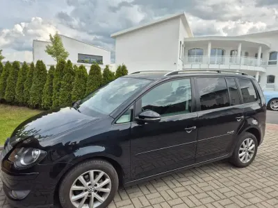 Gebraucht VW Touran Freestyle 140 PS (102 kW) 2010 Schwarz Van / Kleinbus