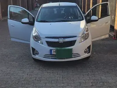 Gebraucht Chevrolet Spark LS 68 PS (50 kW) 2011 Weiß Kleinwagen