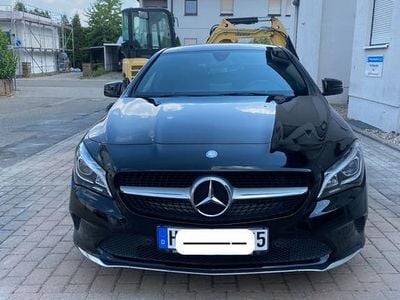 Gebraucht Mercedes CLA200 Shooting Brake Night 136 PS (100 kW) 2016 Schwarz Kombi