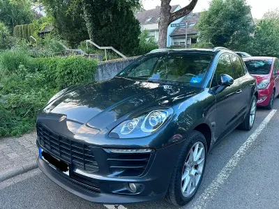 Gebraucht Porsche Macan S 258 PS (189 kW) 2017 Grau SUV