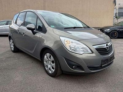 Usata Opel Meriva Design Edition 101 CV (74 kW) 2011 Grigio Monovolume