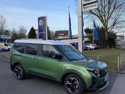 Grün Gebraucht 2025 Ford Tourneo Courier Active Van / Kleinbus | 27.987 € (Etwas zu teuer)