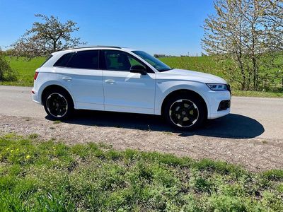 Używany Audi Q5 Sport 299 KM (219 kW) 2021 Biały SUV