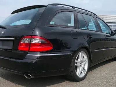 Używany Mercedes E280 Sport 231 KM (169 kW) 2006 Czarny Kombi