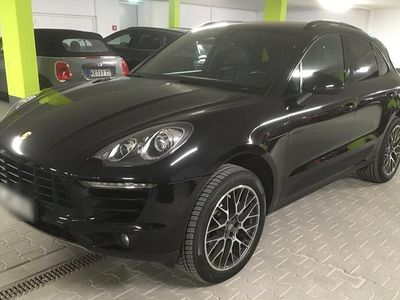 Porsche Macan S