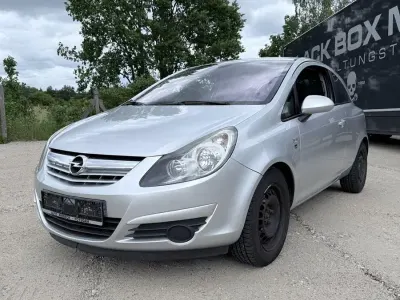 Gebraucht Opel Corsa Selection 69 PS (50 kW) 2010 Silber Kleinwagen