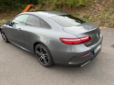 Mercedes E200