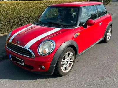 Usata Mini Cooper 75 CV (55 kW) 2009 Rosso Utilitaria