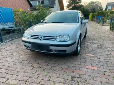 Gebraucht VW Golf IV 100 PS (73 kW) 1997 Silber Kleinwagen
