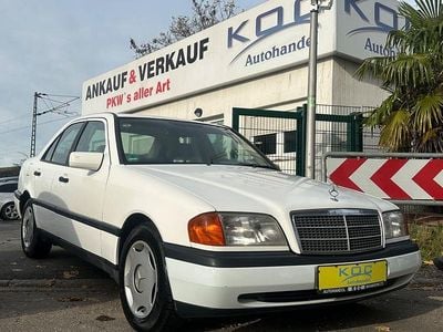 Weiß Gebraucht 1994 Mercedes C180 Elegance Limousine | 4.900 €