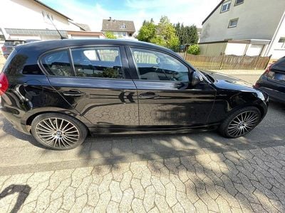 Usata BMW 118 143 CV (105 kW) 2011 Nero Utilitaria