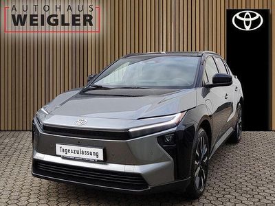 Neu Toyota bZ4X Lounge 252 kW (343 PS) 2026 Grau SUV