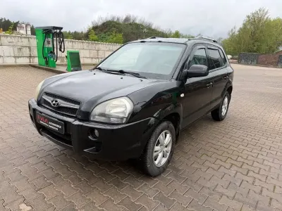 Używany Hyundai Tucson GLS 141 KM (103 kW) 2009 Czarny SUV