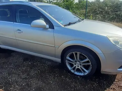 Gebraucht Opel Vectra 150 PS (110 kW) 2007 Silber Kombi