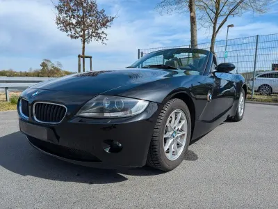 Gebraucht BMW Z4 Sport Line 192 PS (141 kW) 2005 Schwarz Cabrio