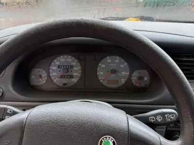 Używany Skoda Felicia 67 KM (49 kW) 1998 Czerwony Kombi
