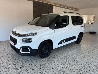 Second-hand Citroën Berlingo Feel 131 CP (96 kW) 2022 Alb Monovolum