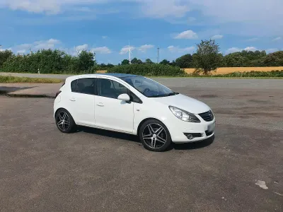 Gebraucht Opel Corsa S 89 PS (65 kW) 2009 Weiß Kleinwagen