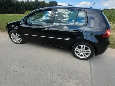 Gebraucht VW Golf V Edition 80 PS (58 kW) 2008 Schwarz Kleinwagen