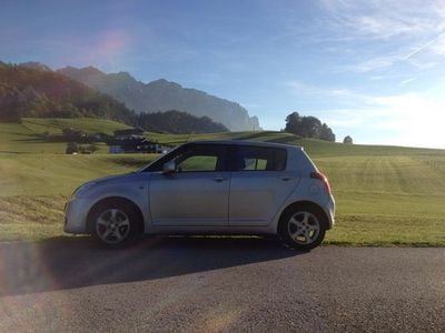 Gebraucht Suzuki Swift Comfort 139 PS (102 kW) 2006 Silber metallic Kleinwagen