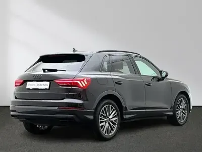 Begagnad Audi Q3 Advanced Plus 150 HK (110 kW) 2023 Svart SUV