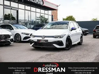 Gebraucht VW Golf VIII R 333 PS (244 kW) 2023 Pure white Limousine