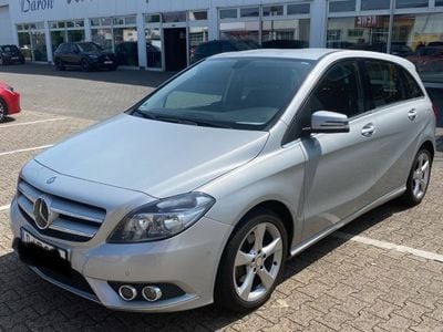 Gebraucht Mercedes B200 136 PS (100 kW) 2014 Grau Van / Kleinbus