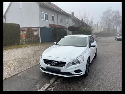 Usata Volvo V60 R-Design 144 CV (105 kW) 2011 Bianco Station wagon