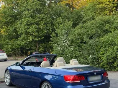 Gebraucht BMW 330 Cabriolet M Sport 272 PS (200 kW) 2007 Blau Cabrio