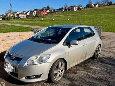 Gebraucht Toyota Auris Luna 124 PS (91 kW) 2008 Silber Kleinwagen