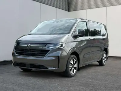 Nuova VW Caravelle Style 150 CV (110 kW) 2026 Grigio Furgone