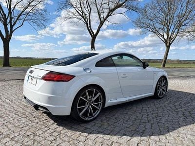 Second-hand Audi TT Sport 230 CP (169 kW) 2016 Alb Coupe
