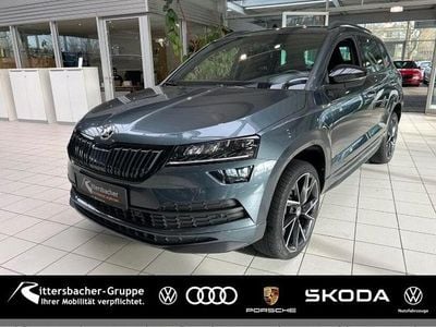 Grau Gebraucht 2021 Skoda Karoq SportLine SUV | 25.990 € (Fairer Preis)