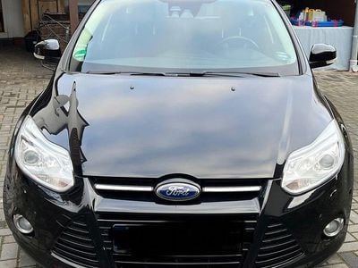 Gebraucht Ford Focus Titanium 125 PS (91 kW) 2012 Schwarz Limousine